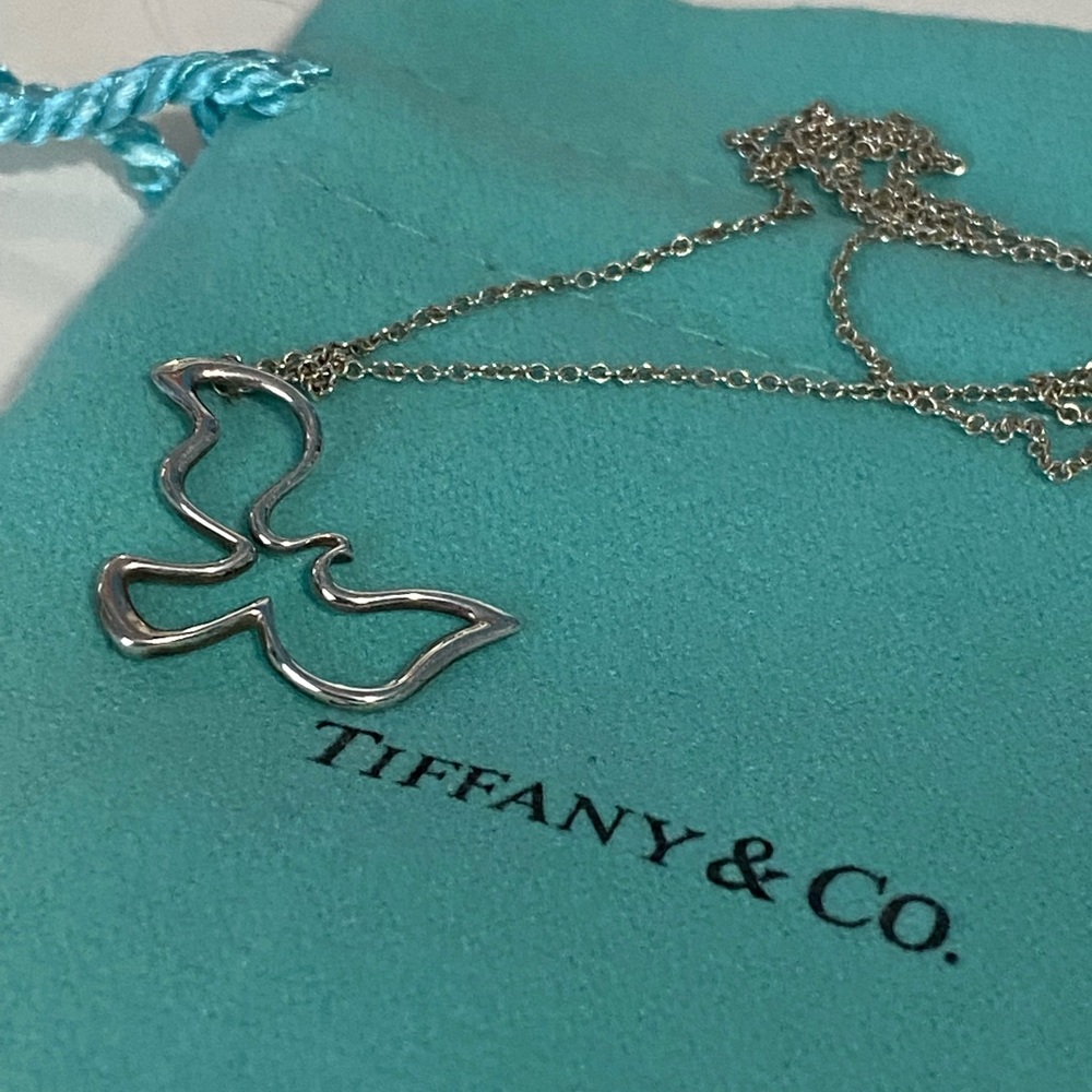 Tiffany and Co Paloma Picasso Dove necklace on 16” chain